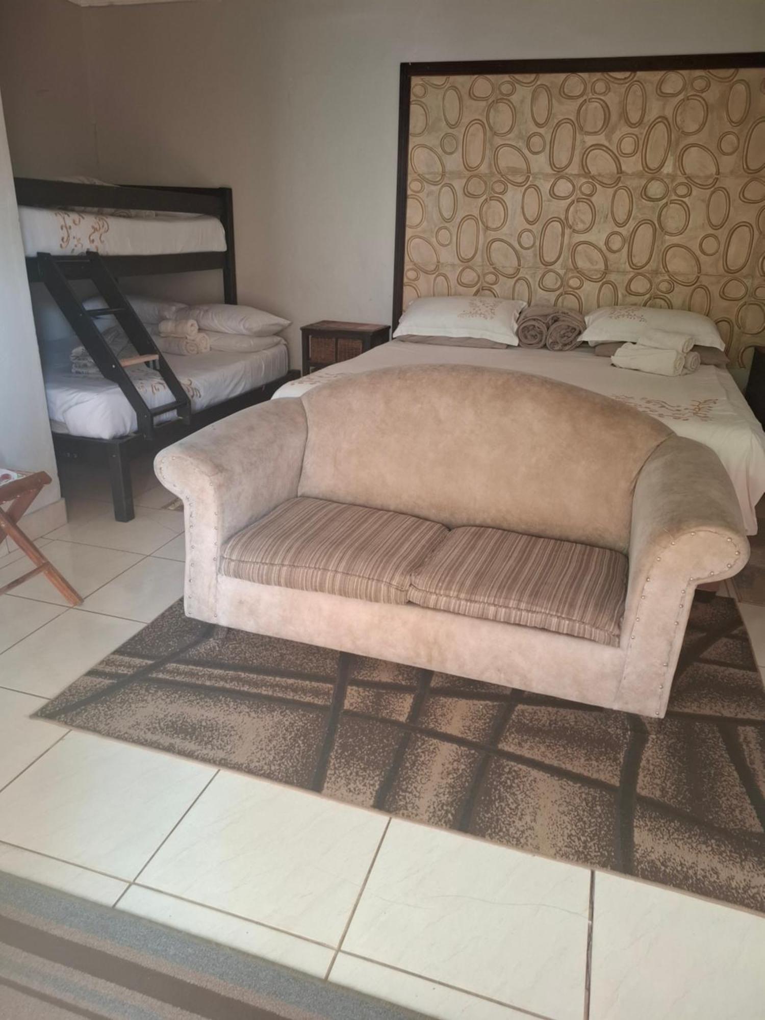Vicky B Bed And Breakfast Mogwase Ngoại thất bức ảnh